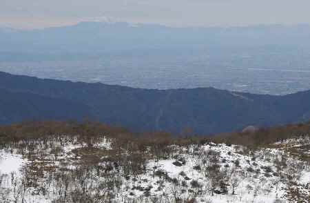 藤原岳より御嶽山を見る。